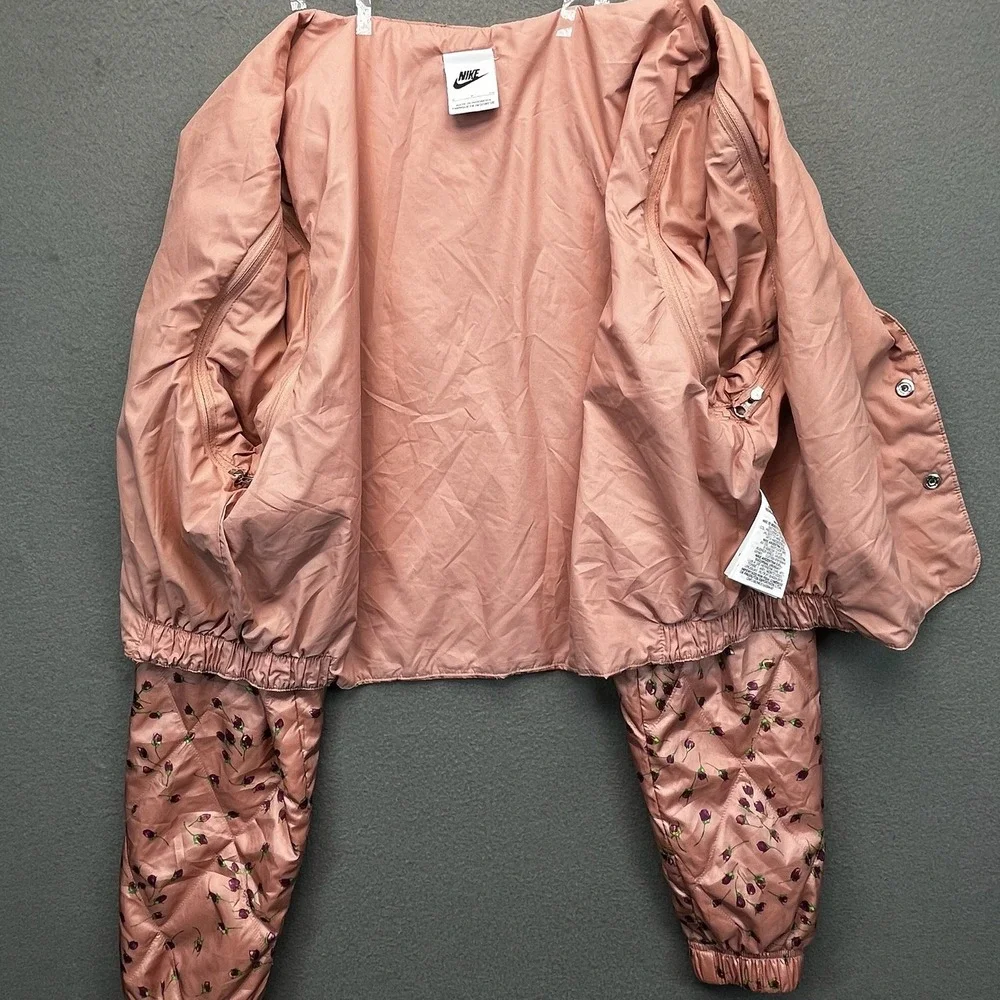 Nike Icon Clash women convertible floral quilted jacket S pink‎ satin crop